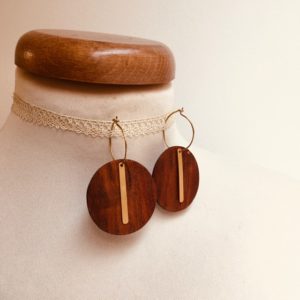 boucles d'oreilles créole dorée batonnet bois de prunier Rootsabaga bijoux uniques
